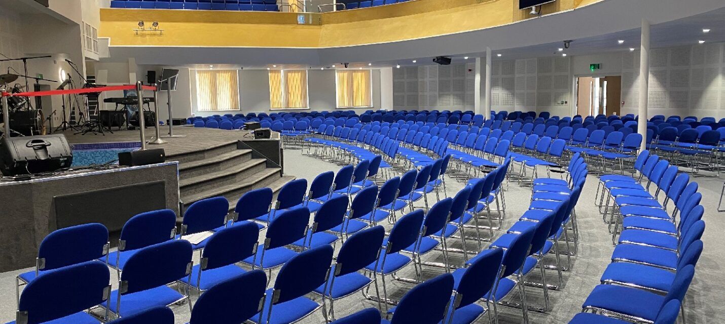 church chairs, conference chairs, stacking wooden chairs, lightweight chairs, high density stacking chairs, vesta chair